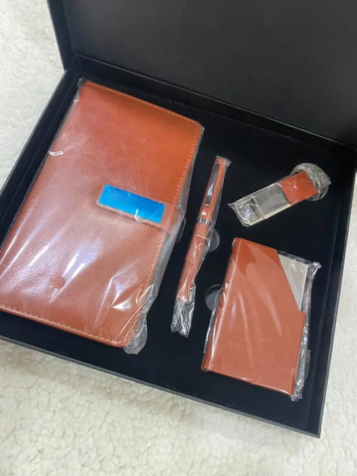 Coffret en similicuir personnalisé