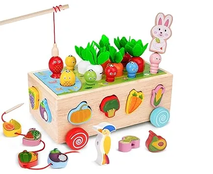 WOODPECKER PULLS RADISH